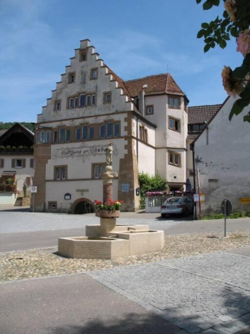 Am Weinberg - Stilvoll, Ruhig, Zum Wohlfuehlen Lägenhet Pfaffenweiler Exteriör bild